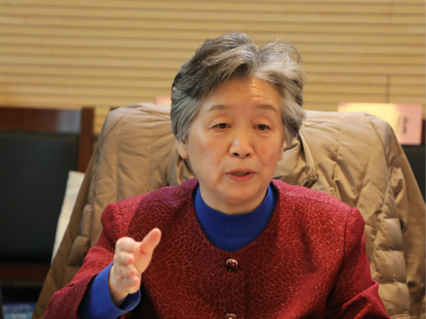 3e83b6545898448da5af5ad93005e38e.jpg 实验室王珊20_meitu_1.jpg